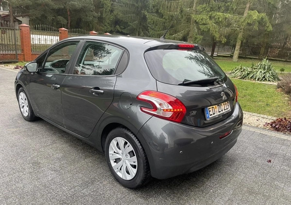 Peugeot 208 cena 23800 przebieg: 138055, rok produkcji 2012 z Pruszków małe 781